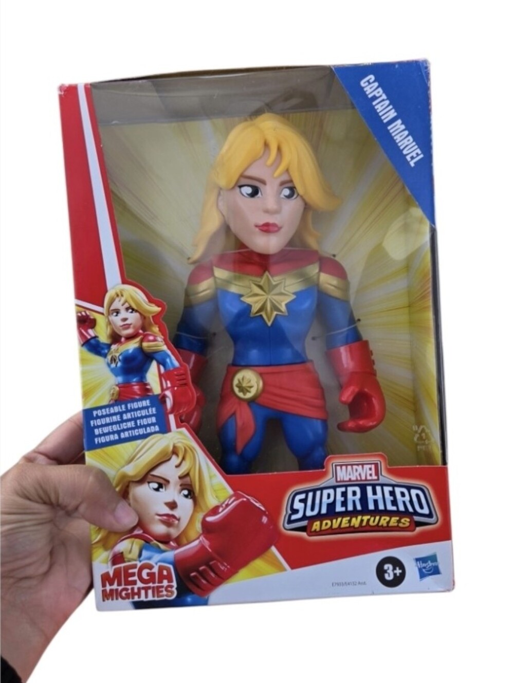 Playskool Heroes Mega Mighties Captain Marvel 10-inch Action Figure